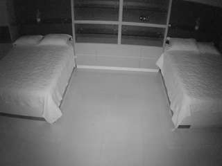 voyeurcam-casa-salsa-versus-room