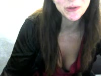 Petite brunette, curvy, who wishes to experience delightful moments of sharing and pleasure. Don