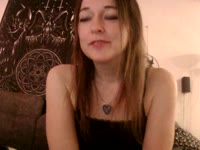 I am a nice woman, who wants to meet new people.i am a goth woman, with witchy vibes.