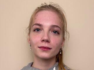 beautiful girl CarmanChapmon