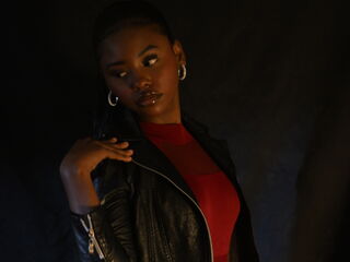 camgirl playing with sex toy CatalinaSaint