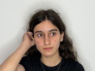 adult cam live FondaYarbro
