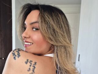 fingering webcamgirl JuliettaDiaz