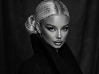 live webcam performer KatalinaRouge