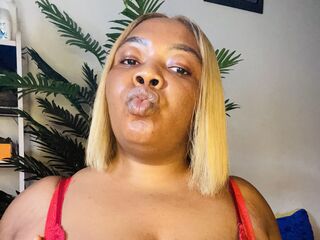 camslut fingering pussy LilianLeo