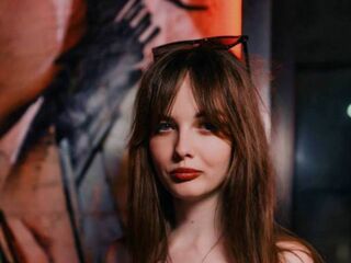 hot cam girl masturbating LisaDrake