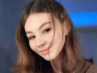 cam girl masturbating with sextoy LuanneGfroerer