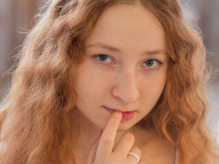 camgirl webcam sex picture MadgeRemerez