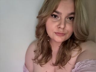 camgirl porn web cam MeganDarcy