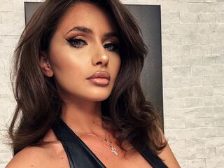 nude webcam girl pic MoniqueSin
