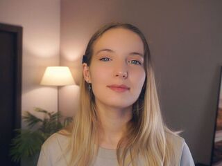 free nude cam RessieKaua