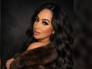 camgirl sex photo SharlinMoreva