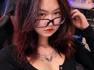 cam girl chatroom TishaOyervides