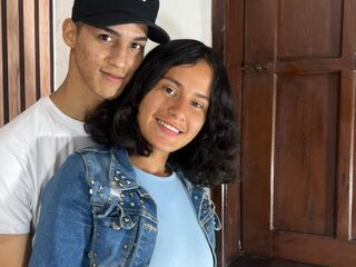 sex webcam liveshow CnadyAndOliver