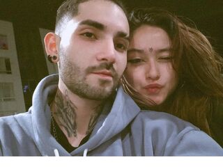 couple bedroom webcam DanizAndZaratos