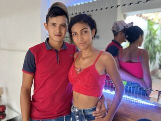 adult couple cam sex JadaAndAiden