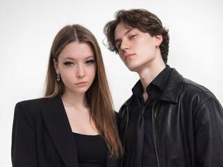 hot webcam slut blowjob LeoAndMira