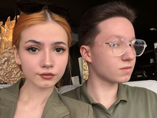 adult couple live sex cam LeoTofe