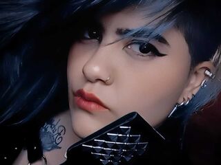 bdsm cam photo ZussanGravereign