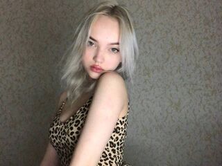 camgirl masturbating with sex toy AftonGitt