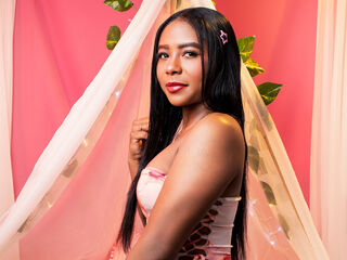 camslut fingering pussy AliceBrunett