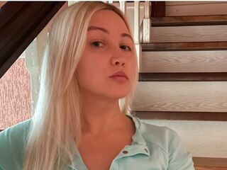 girl webcam AmaiaJohnstone