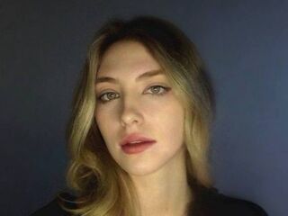 naughty chatroom AmyHuckabey