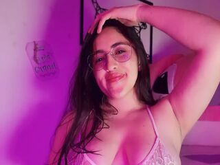 webcam hooker AmyVele