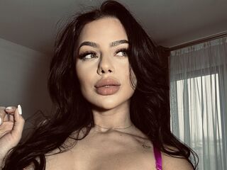 cam girl playing with dildo AmyYvette