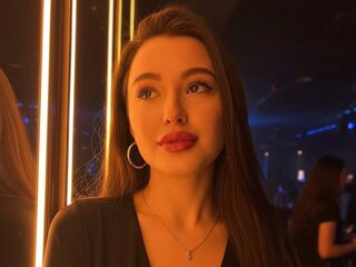 camwhore fingering shaved pussy AriannaEmziah