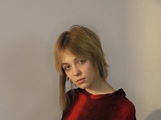 webcamgirl BellEltzroth