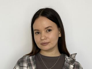 naughty cam girl masturbating with dildo BettyKalson