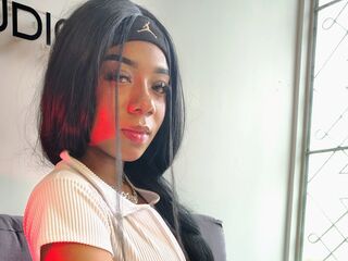 beautiful girlcam BreendaJones