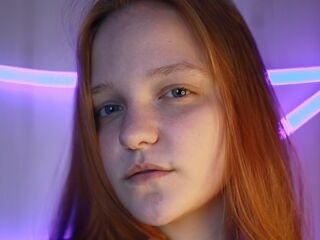 naked girl with webcam fingering CandaceMori