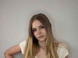 sexy webcam girl CandiMalott