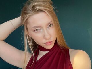 nude camgirl photo CarylonBenzer