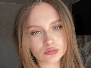 webcam striptease show CarylonPreis