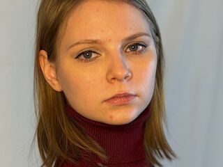 cam girl masturbating with dildo CherrieSearls