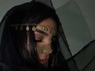 mastubating web cam girl ChloeRouz