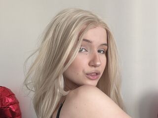 adult webcam chat room ChunBirdwell