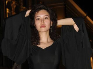 live webcam model ClorindaNakagawa