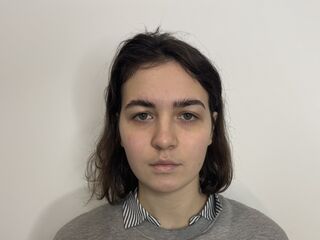 live cam show CorinaHariri