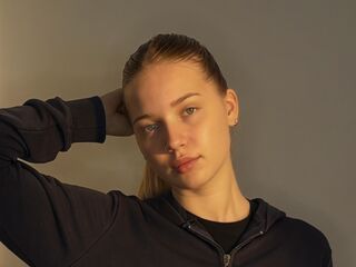 naked webcamgirl CristalCinnamond
