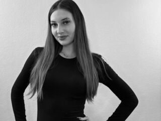 nude webcam girl photo DaynaNicholls