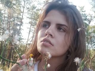 naked cam girl photo DelfinaSteedley