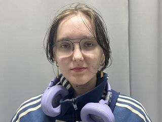 camgirl webcam picture DoraDawson