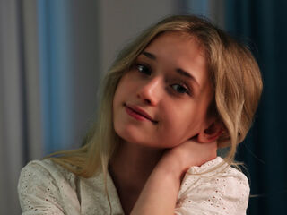 girl naked DorisCounsell