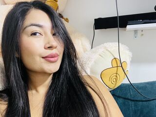 cam girl masturbating with vibrator EibyAll