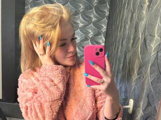 cam slut videochat ElizabethCamaro