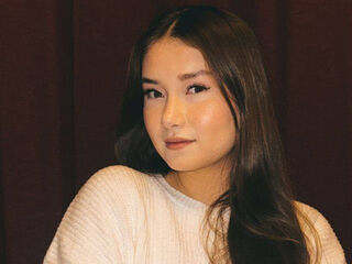 camgirl playing with vibrator ElmiraBookard